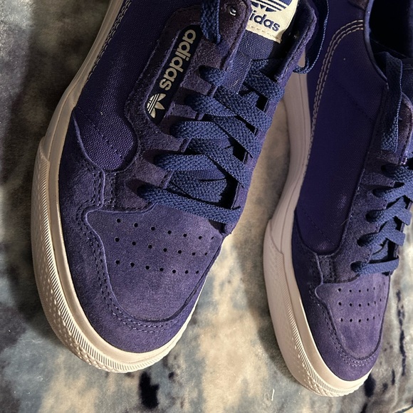 Adidas Continental Skate Shoe - Picture 10 of 12